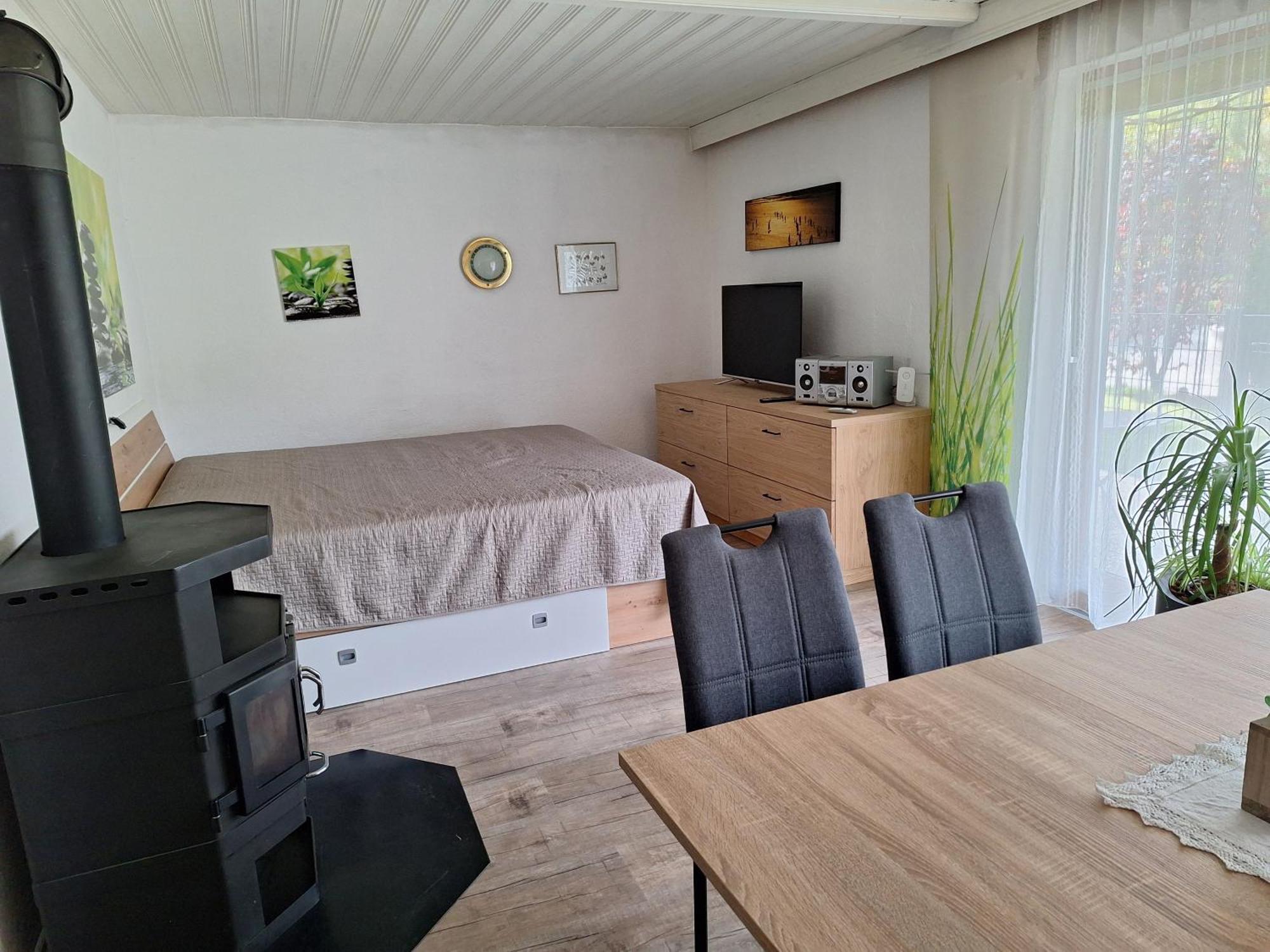 Apartment Eva Sautens Bagian luar foto
